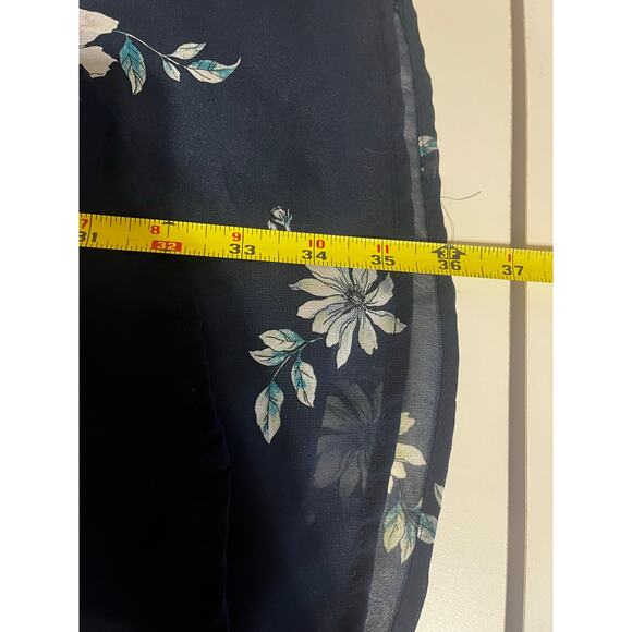 Maurice’s Navy Blue Floral Faux Wrap Dress With Ruffle- Womens Size 1 EUC - Picture 7 of 7